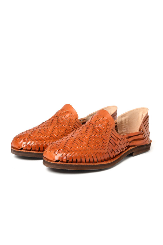 Handmade Mexican huarache Chamula sandal in leather – front view