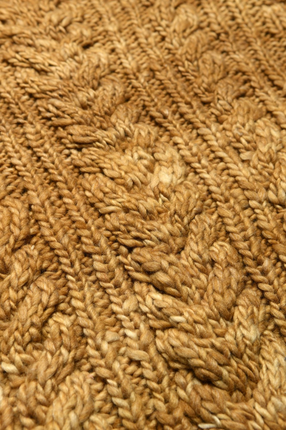 Fisherman Pullover - Dk. Gold