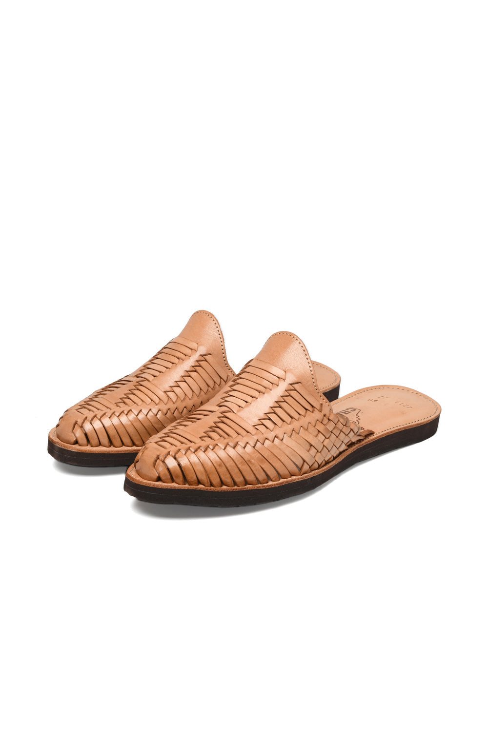 Handmade Mexican huarache Chamula sandal in leather – front view