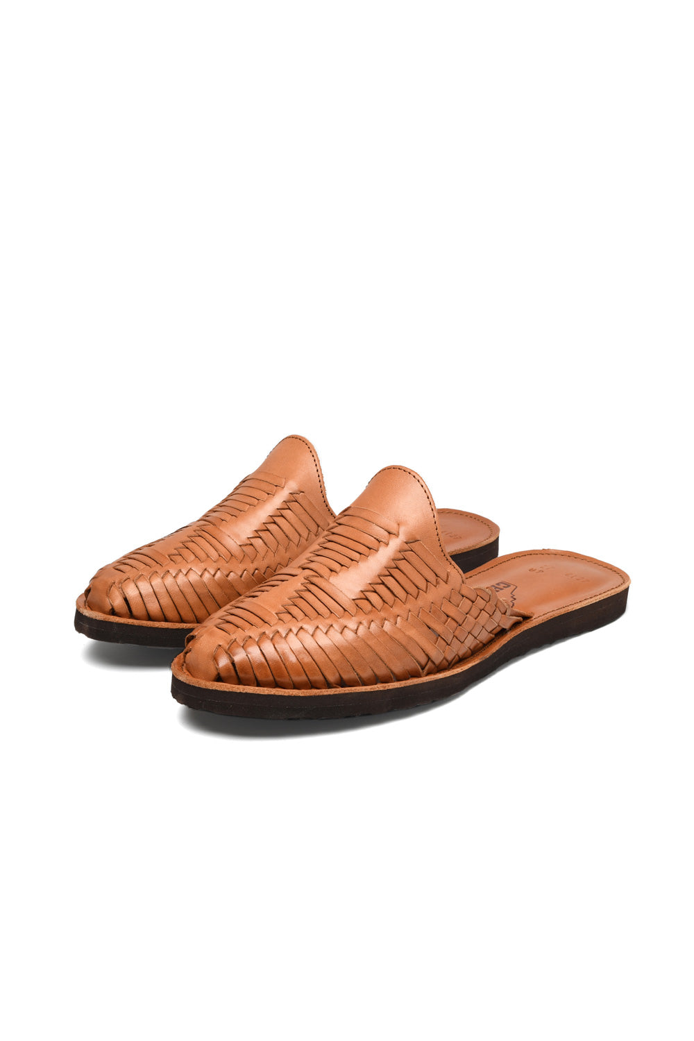 Handmade Mexican huarache Chamula sandal in leather – front view