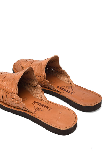 Rear view of Chamula’s huarache showing heel stitching and slip-on shape