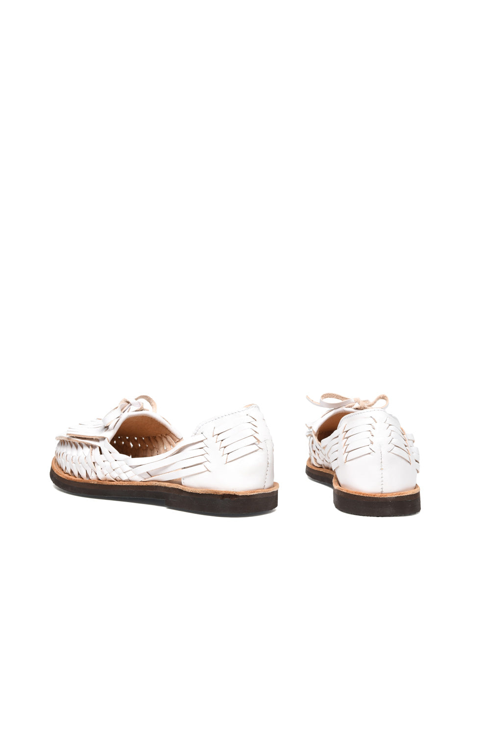 Back angle of breathable Chamula leather huarache sandal – spring summer collection
