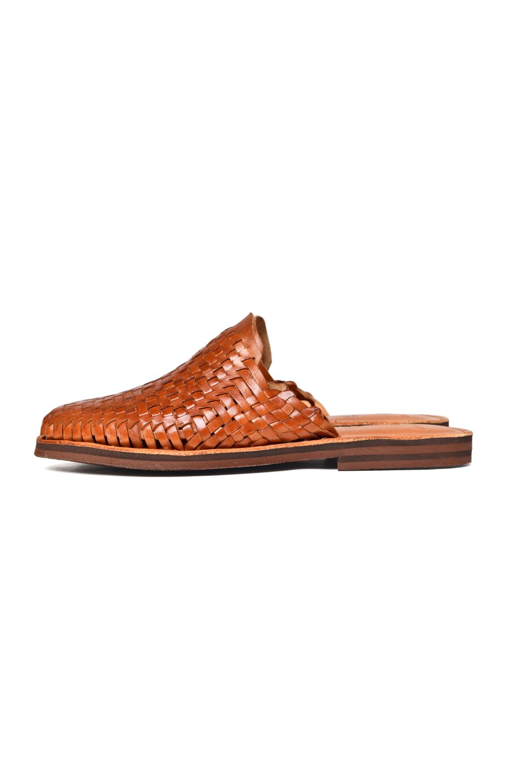 Side profile of artisan-crafted leather huarache Chamula sandal for men