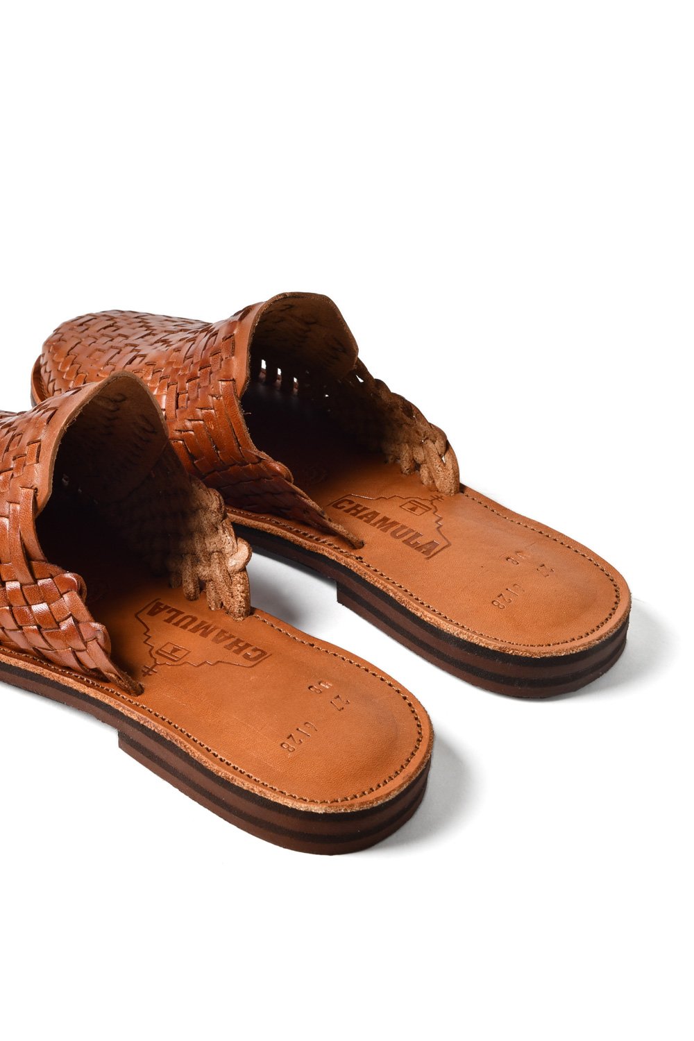 Rear view of Chamula’s huarache showing heel stitching and slip-on shape