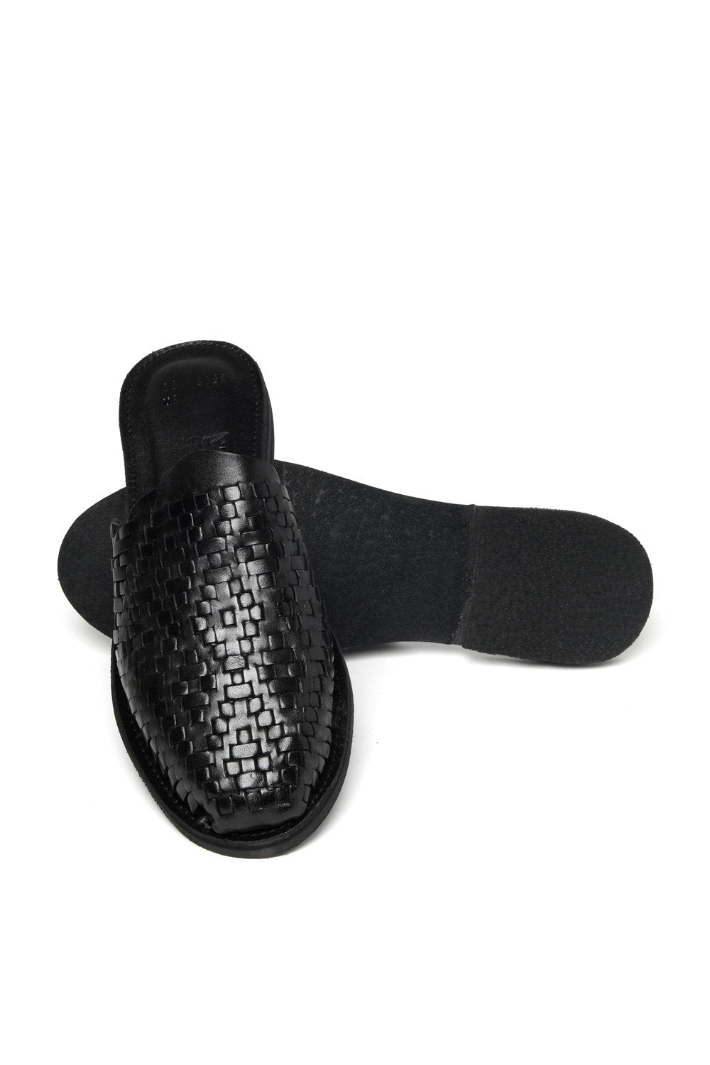 Ethical fashion sandal handcrafted by indigenous artisans in Mexico