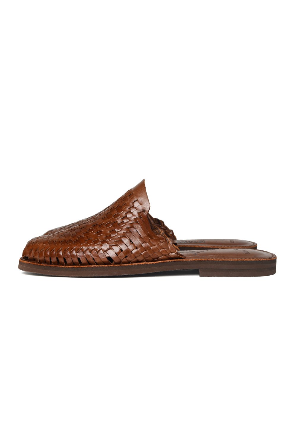 Side profile of artisan-crafted leather huarache Chamula sandal for men